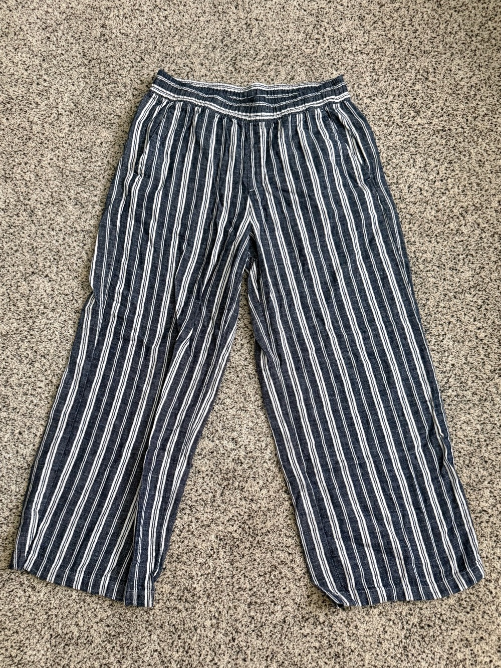 Old Navy Women’s High-Rise Wide-Leg Striped Elastic Waist Pants Blue/White M
